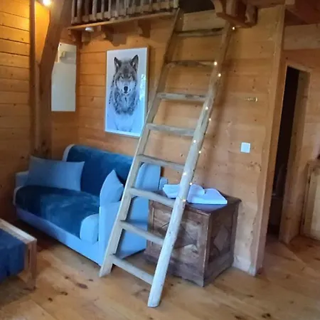 Les Des Pins Sylvestres Lodge *